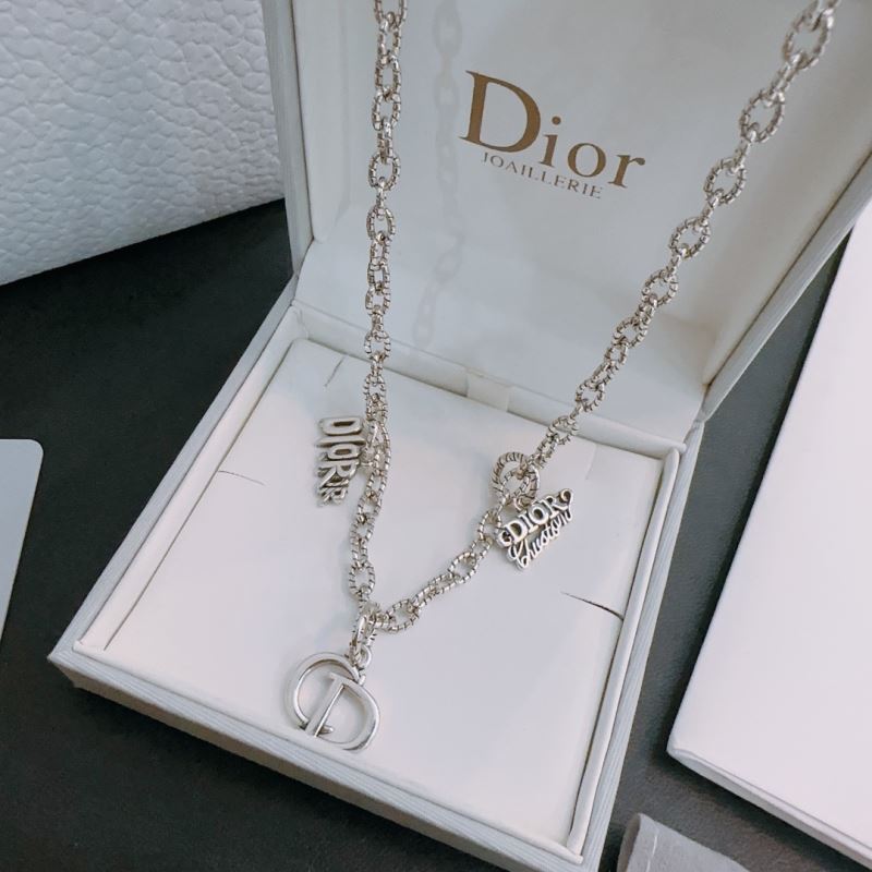 chr1st1an D10r necklaces